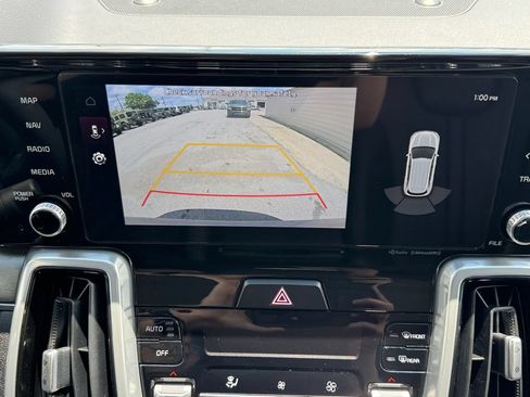 Certified 2023 Kia Sorento SX AWD/4WD image 18