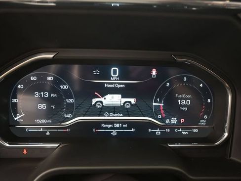 Used 2024 GMC Sierra 1500 Denali w/ Technology Package AWD/4WD image 10