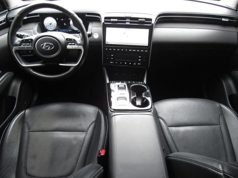 Used 2022 Hyundai Tucson Limited AWD/4WD image 32