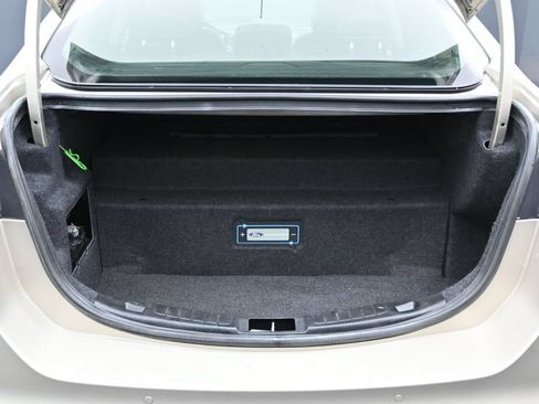 Used 2018 Ford Fusion Energi Titanium FWD image 37