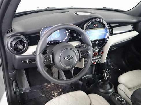 Used 2024 MINI Cooper S w/ Signature Upholstery Package FWD image 9