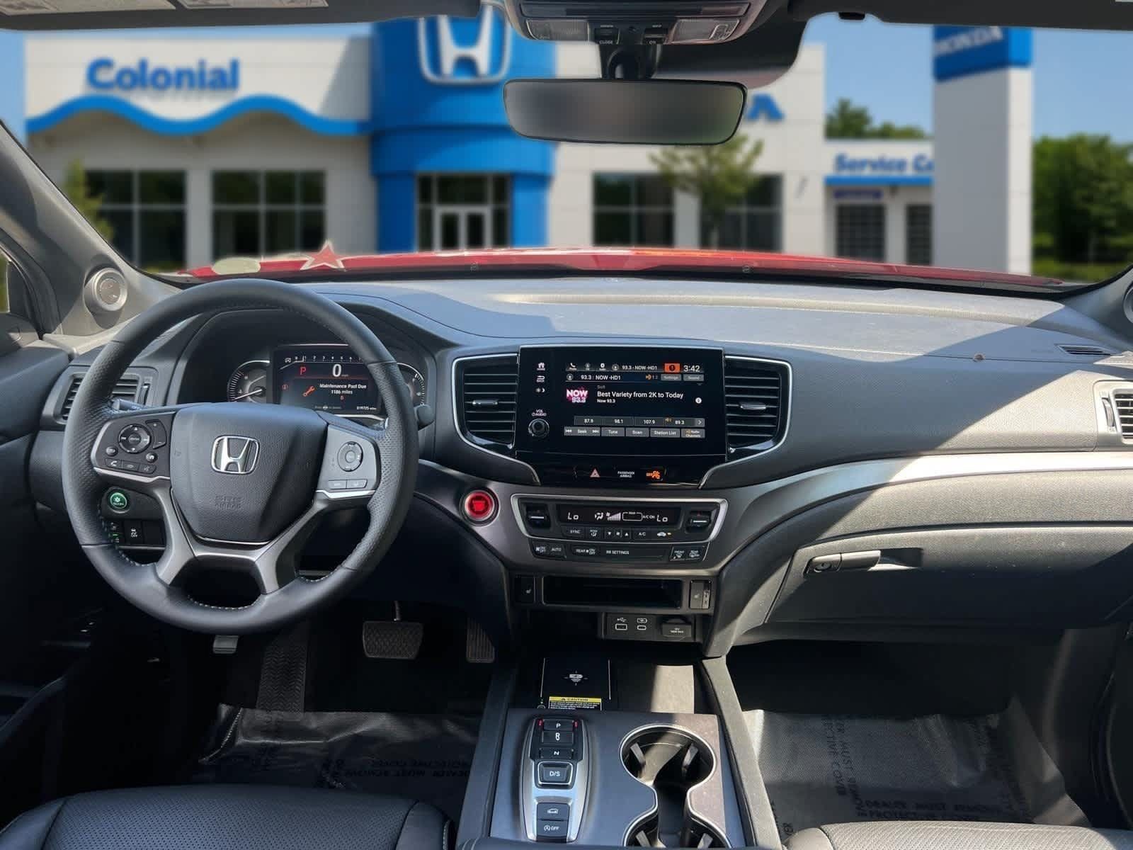 Used 2025 Honda Passport EX-L image 31