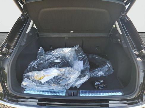 New 2026 Audi Q3 quattro 2.0T image 9