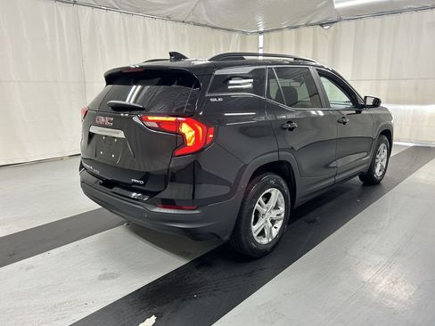 Used 2021 GMC Terrain SLE w/ Driver Convenience Package AWD/4WD image 2