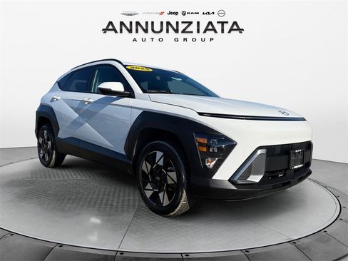 Used 2025 Hyundai Kona SEL image 7