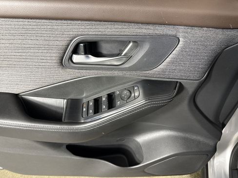 Certified 2023 Nissan Rogue SV image 20