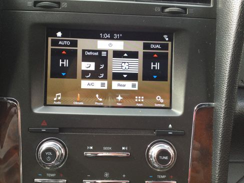 Used 2017 Lincoln Navigator Select image 15