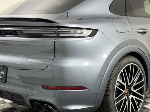 New 2026 Porsche Cayenne GTS AWD/4WD image 24