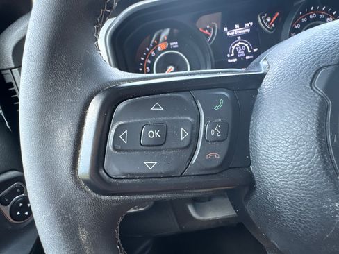 Used 2025 Jeep Wrangler Sport AWD/4WD image 27