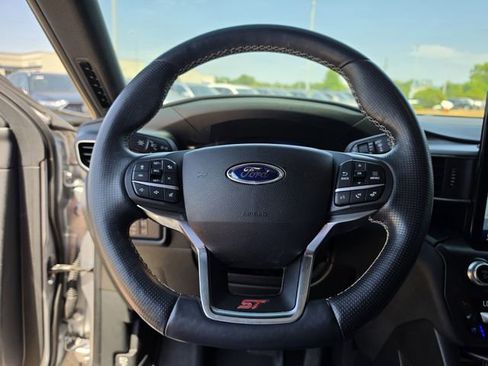 Used 2020 Ford Explorer ST w/ ST Street Pack AWD/4WD image 23