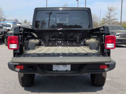 New 2026 Jeep Gladiator Sport image 13