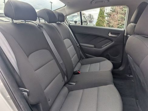 Used 2018 Kia Forte LX image 18