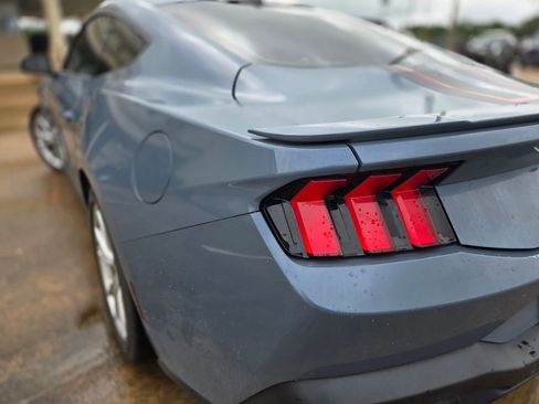 Used 2024 Ford Mustang GT Premium RWD image 31
