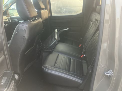 Used 2025 Ford Ranger Lariat w/ Trailer Tow Package AWD/4WD image 13