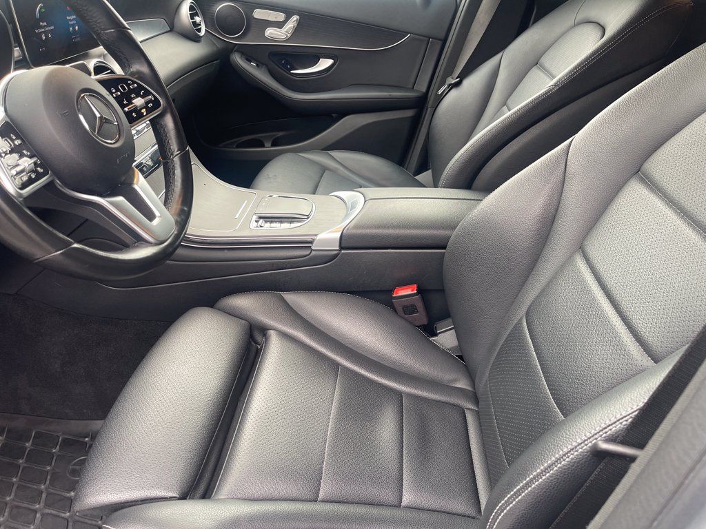 Used 2022 Mercedes-Benz GLC 300 4MATIC image 9