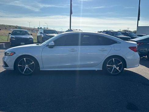 Used 2024 Honda Civic Touring image 10