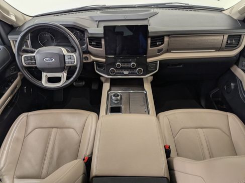 Used 2024 Ford Expedition Limited image 13
