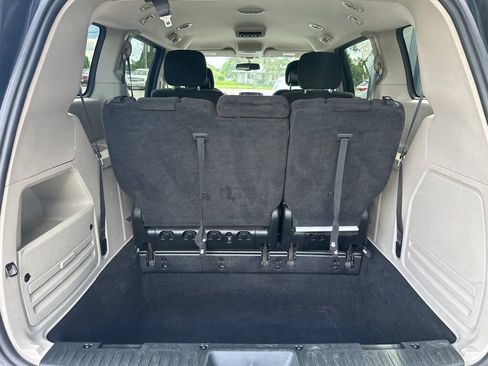 Used 2013 Dodge Grand Caravan SE FWD image 7