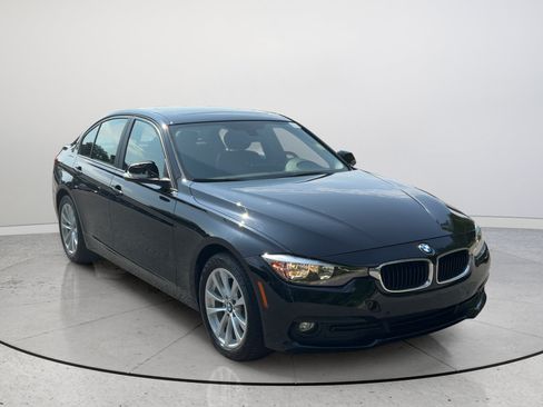 Used 2016 BMW 320i Sedan RWD image 1