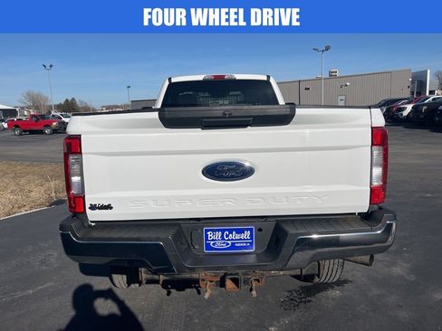 Used 2019 Ford F250 XLT w/ FX4 Off-Road Package AWD/4WD image 5