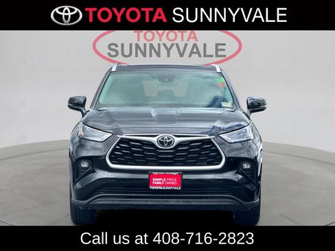 Used 2023 Toyota Highlander XLE FWD image 11