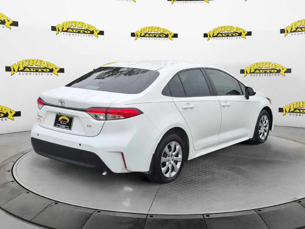 Used 2025 Toyota Corolla LE FWD image 5