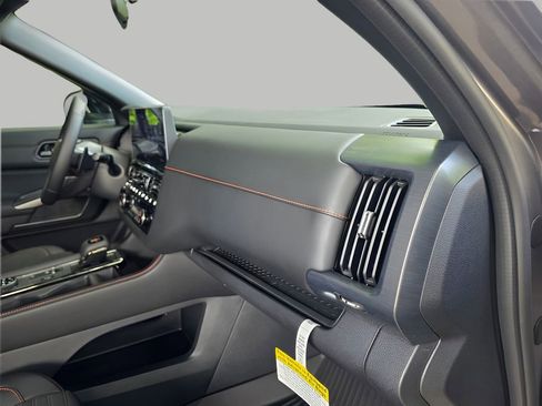 New 2026 Nissan Pathfinder Rock Creek AWD/4WD image 15