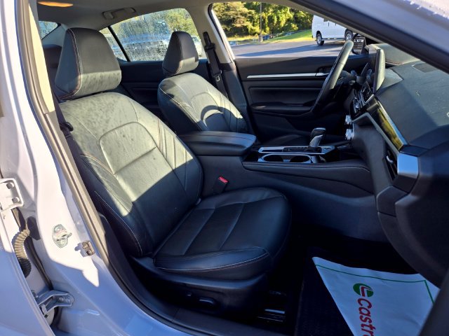 Used 2025 Nissan Altima 2.5 SR w/ SR Premium Package FWD image 22