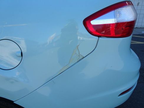 Used 2017 Ford Fiesta SE image 24