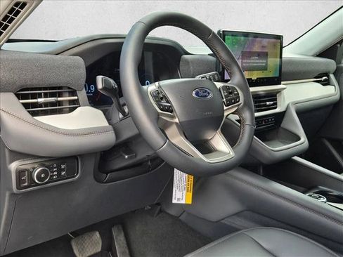 New 2026 Ford Explorer Active w/ Active Comfort Package image 3