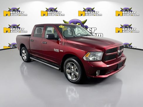 Used 2018 RAM 1500 Express w/ Wheel & Sound Group AWD/4WD image 3