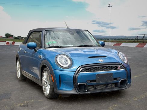 Used 2024 MINI Cooper S FWD image 2