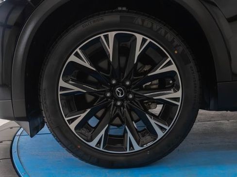 Used 2024 MAZDA CX-90 Plug-In Hybrid w/ Premium Pkg AWD/4WD image 37