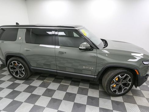 Used 2023 Rivian R1S Launch Edition AWD/4WD image 5