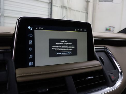 Used 2024 Chevrolet Suburban Premier image 20