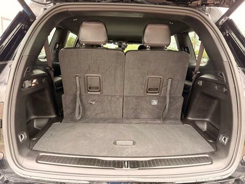 Used 2025 Jeep Grand Cherokee L Laredo RWD image 19