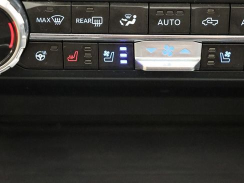 Used 2023 Ford F150 Lariat w/ Equipment Group 502A High image 30