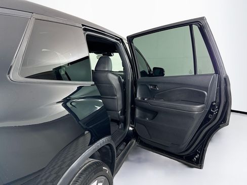Used 2023 Honda Passport EX-L image 31