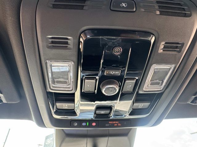 Used 2025 Cadillac Escalade Sport w/ LPO, ONYX Package AWD/4WD image 22
