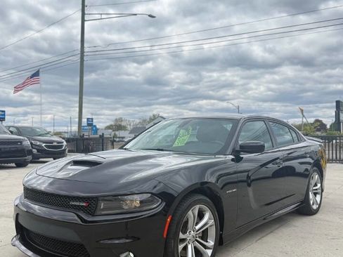 Used 2022 Dodge Charger R/T RWD image 3