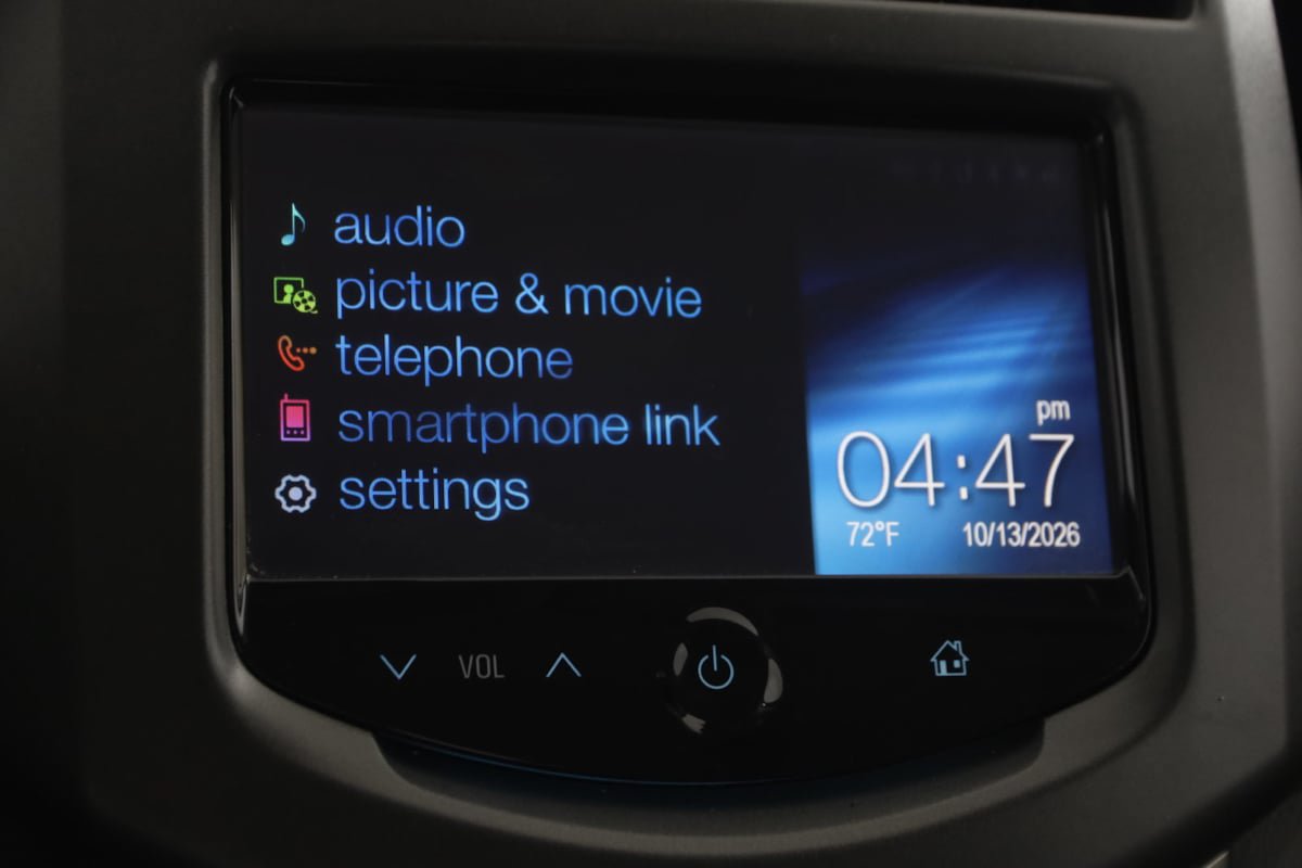Used 2016 Chevrolet Sonic LT FWD image 8