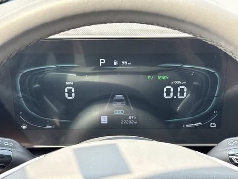 Used 2023 Kia Niro EX Touring FWD image 28