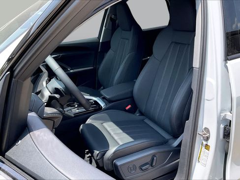 Used 2026 Audi Q5 Premium Plus AWD/4WD image 9