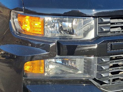 Used 2021 Chevrolet Silverado 1500 Custom Trail Boss image 9