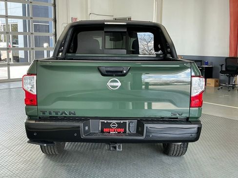 Used 2024 Nissan Titan SV w/ SV Bronze Edition Package RWD image 24