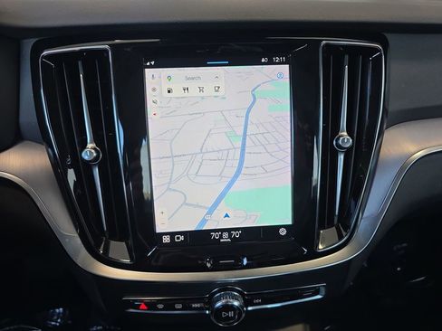 Used 2024 Volvo S60 B5 Core image 14