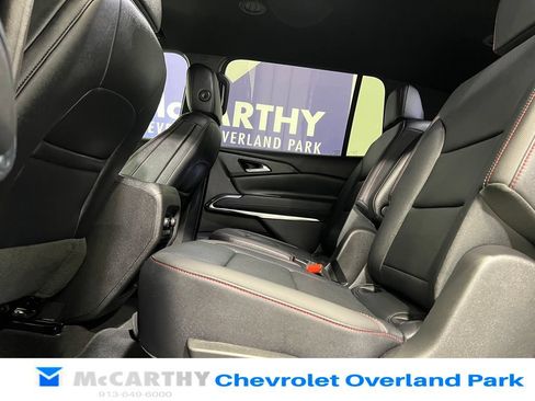 Used 2025 Chevrolet Traverse Z71 w/ Enhanced Driving Package AWD/4WD image 23