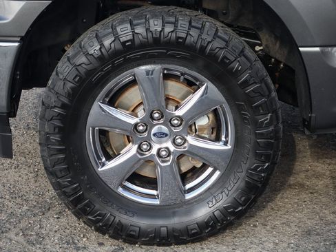 Used 2018 Ford F150 XLT w/ XTR Package image 40