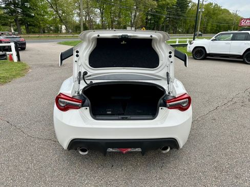 Used 2018 Subaru BRZ Limited w/ Performance Package RWD image 21