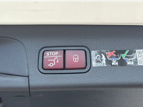 Certified 2026 Mercedes-Benz GLS 450 4MATIC image 16